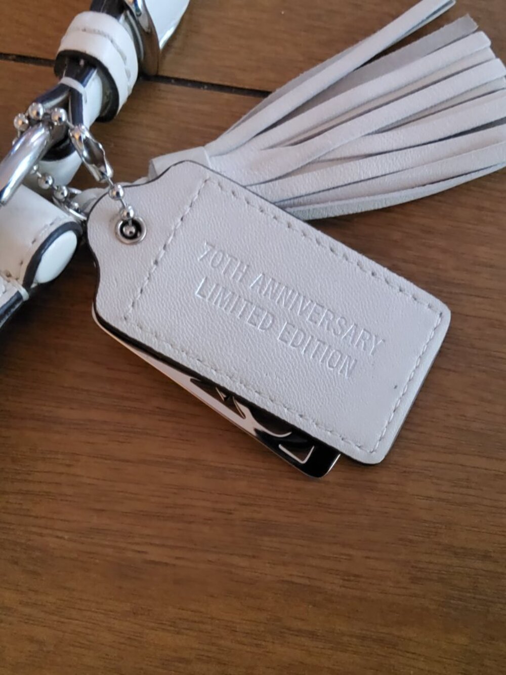 Coach 70th Anniversary Edition Willis Crossbody 19132 in Ivory - Picture 6 of 13